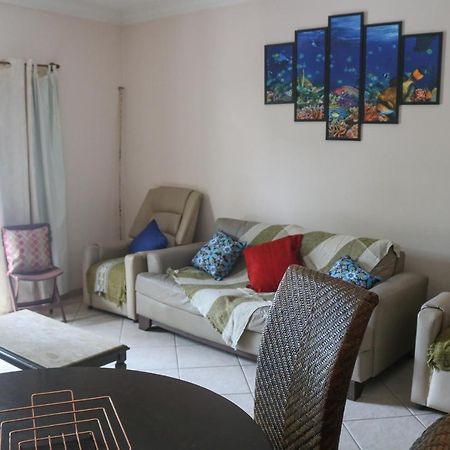 4 dormitórios no Guarujá, próximo ao Aquário! Sinta-se em casa! Esterno foto